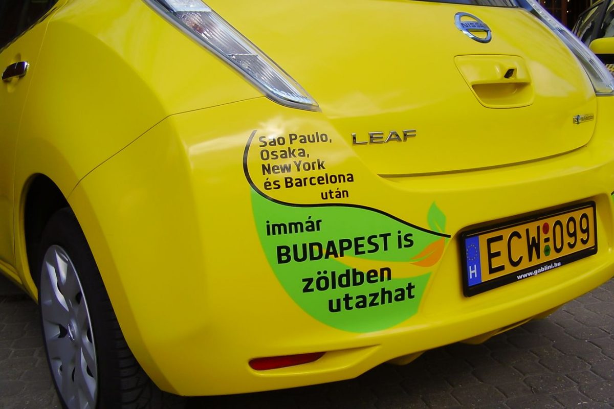 NISSAN