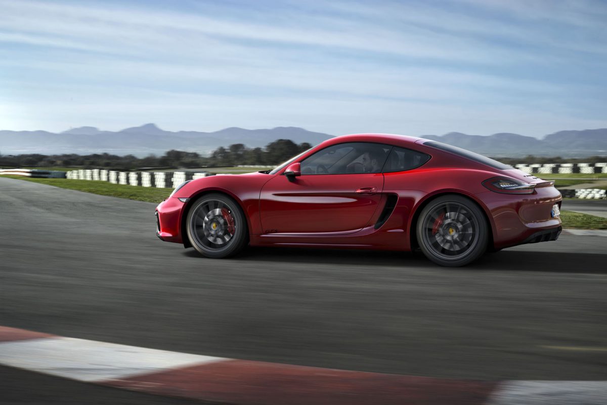 PORSCHE