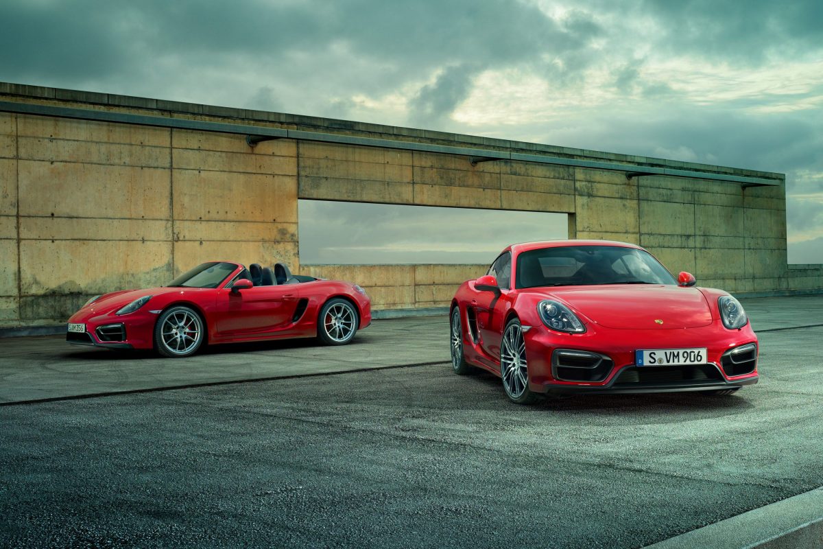 PORSCHE