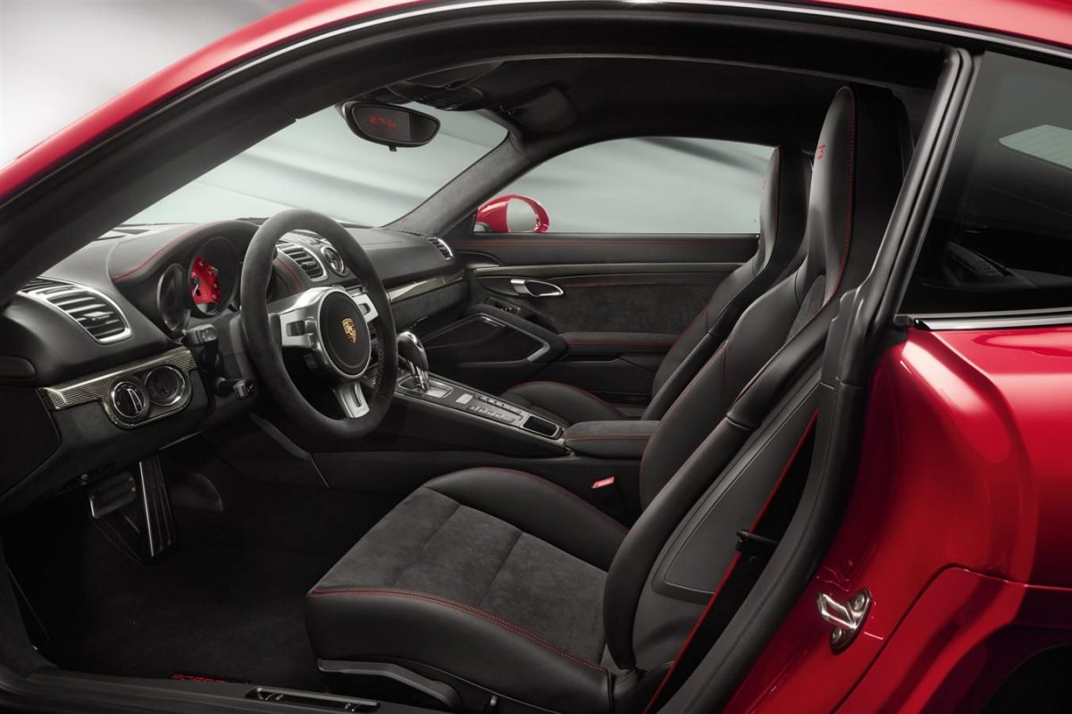 PORSCHE