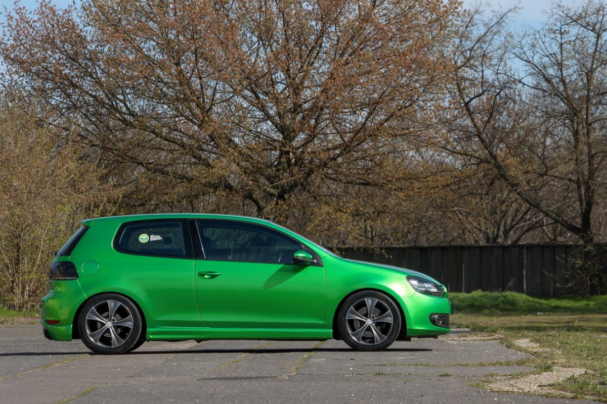VOLKSWAGEN GOLF