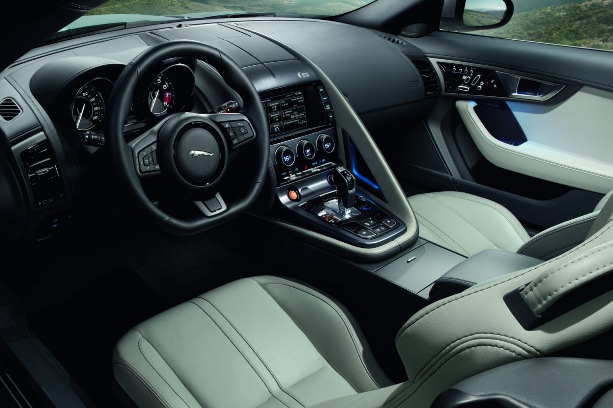 JAGUAR F-TYPE