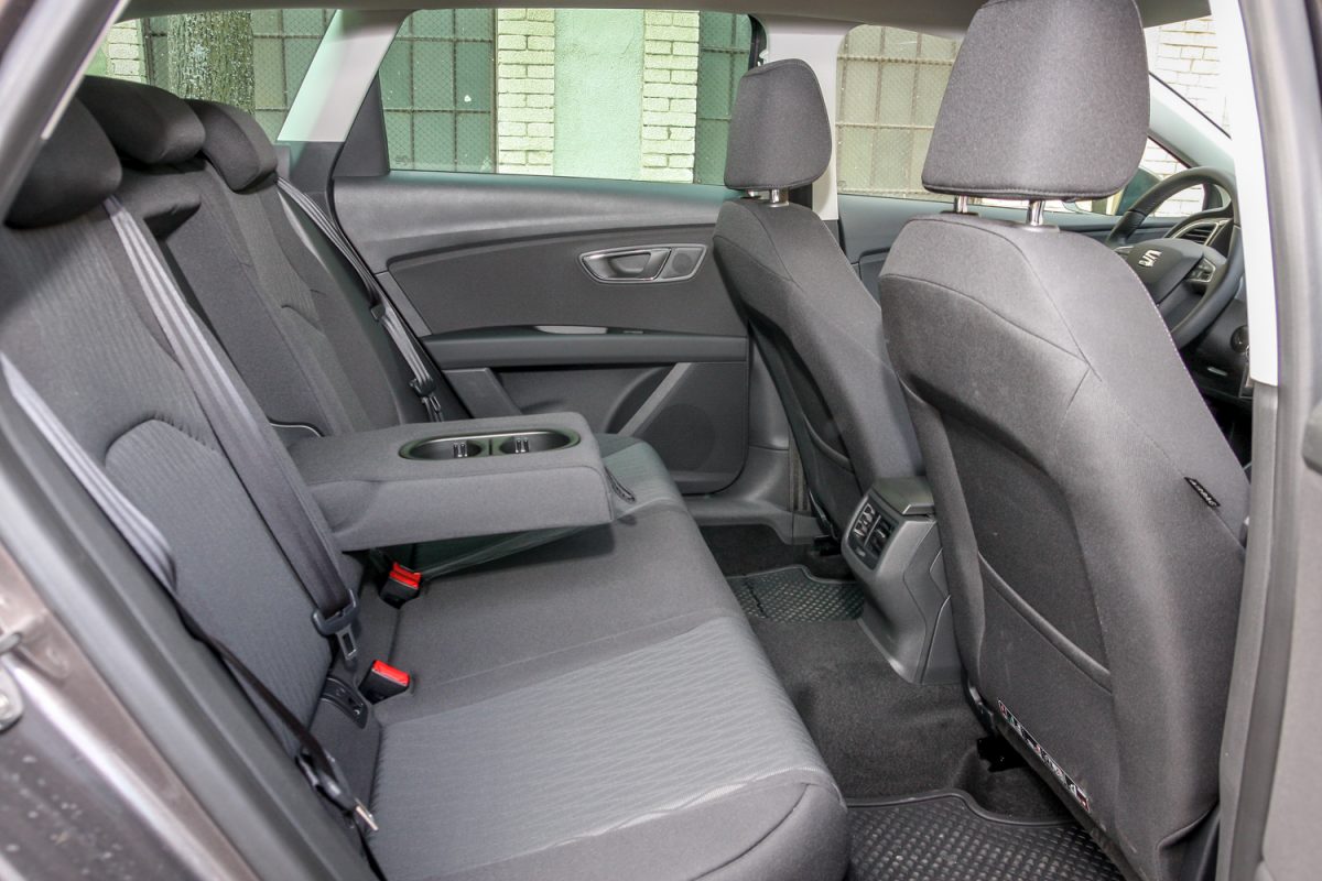 SEAT LEON