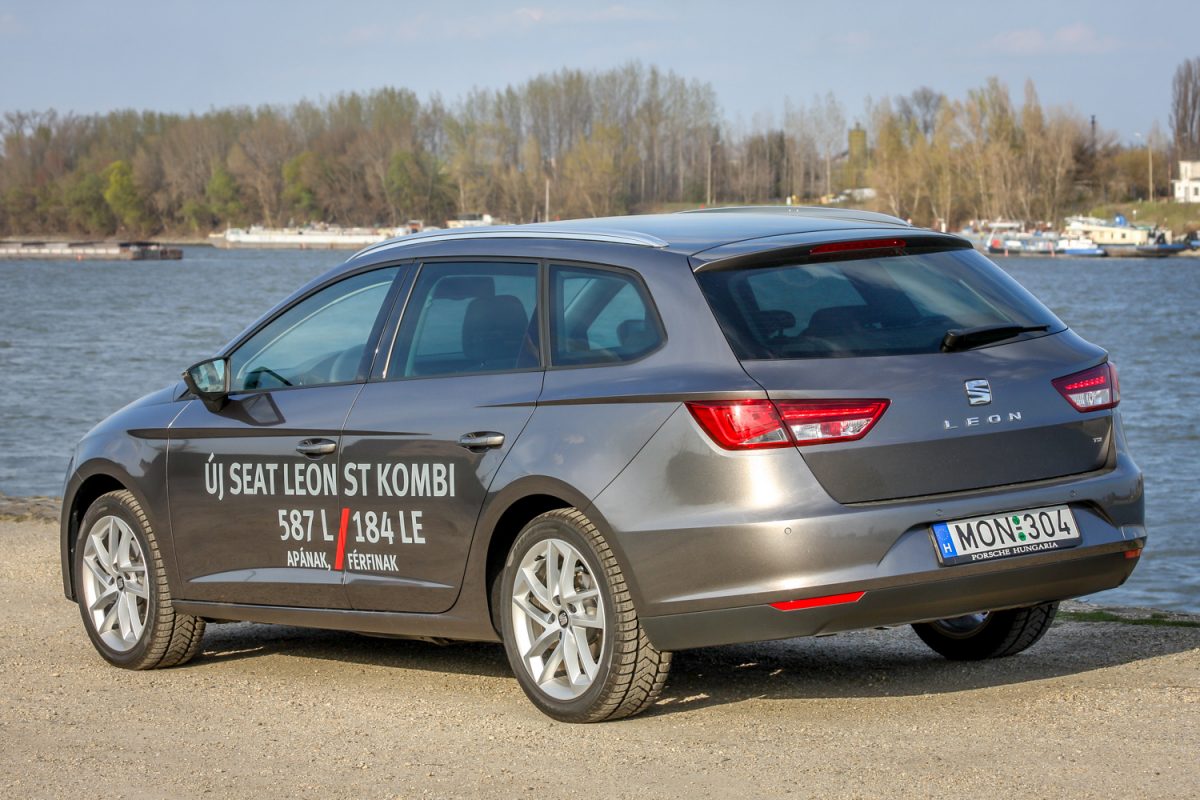 SEAT LEON