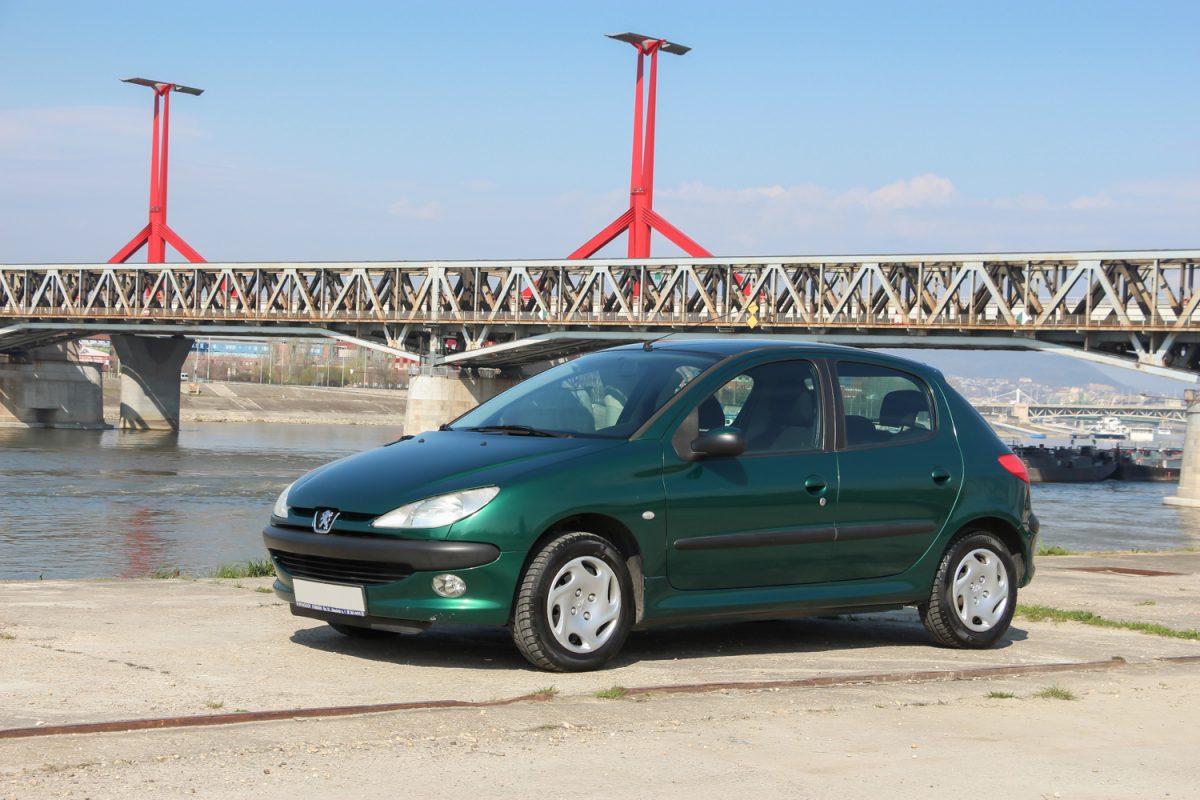 PEUGEOT