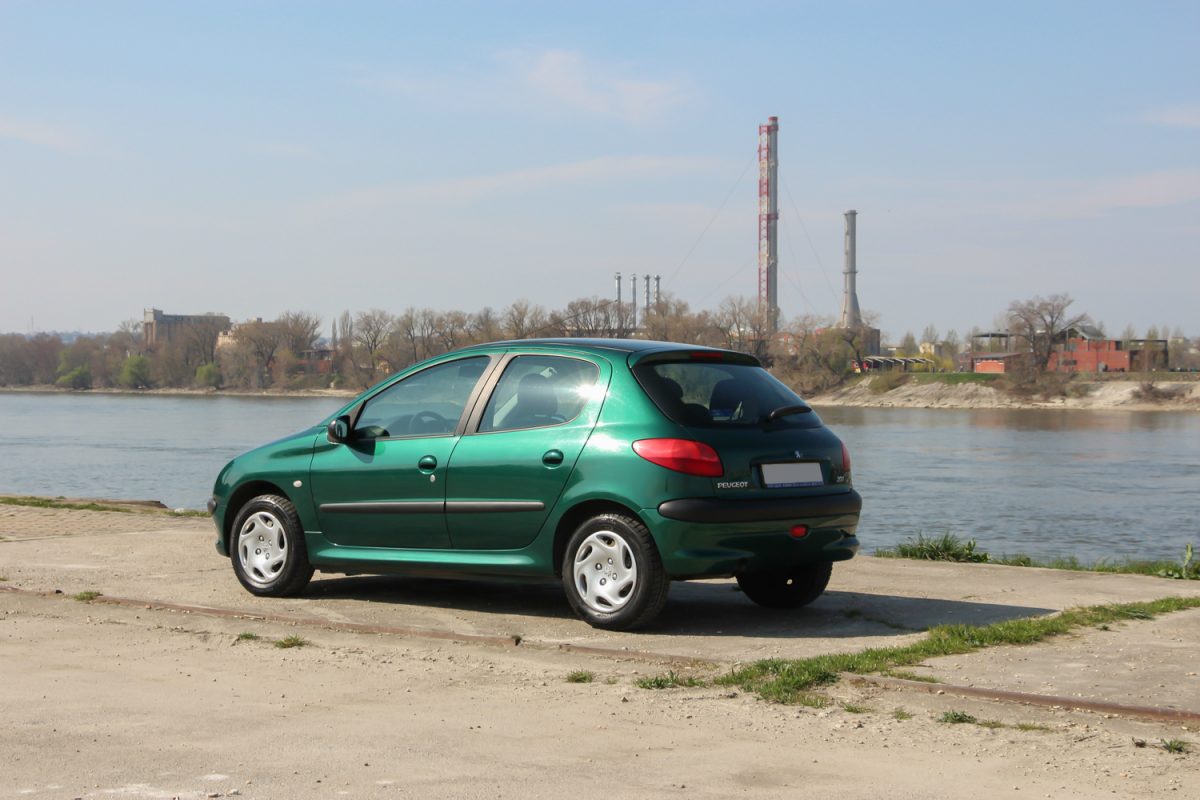PEUGEOT