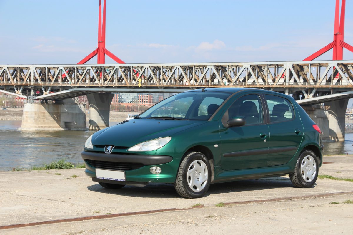 PEUGEOT