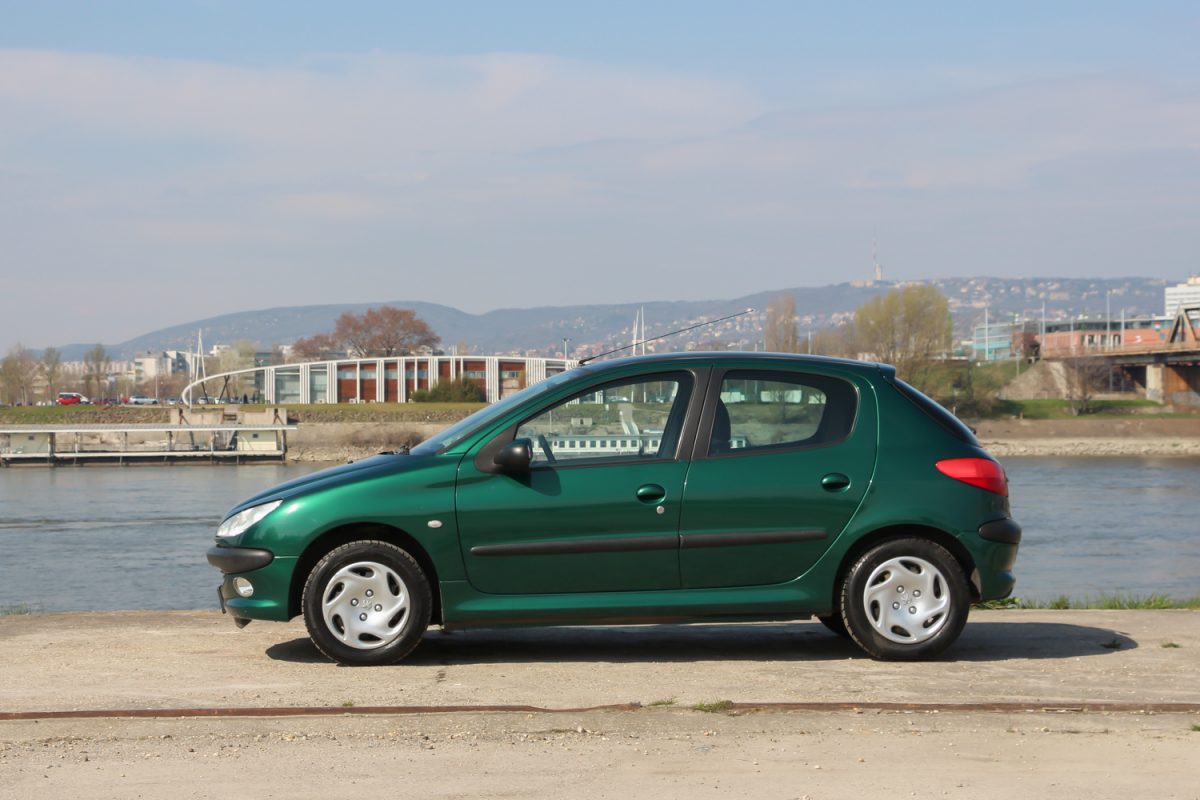 PEUGEOT
