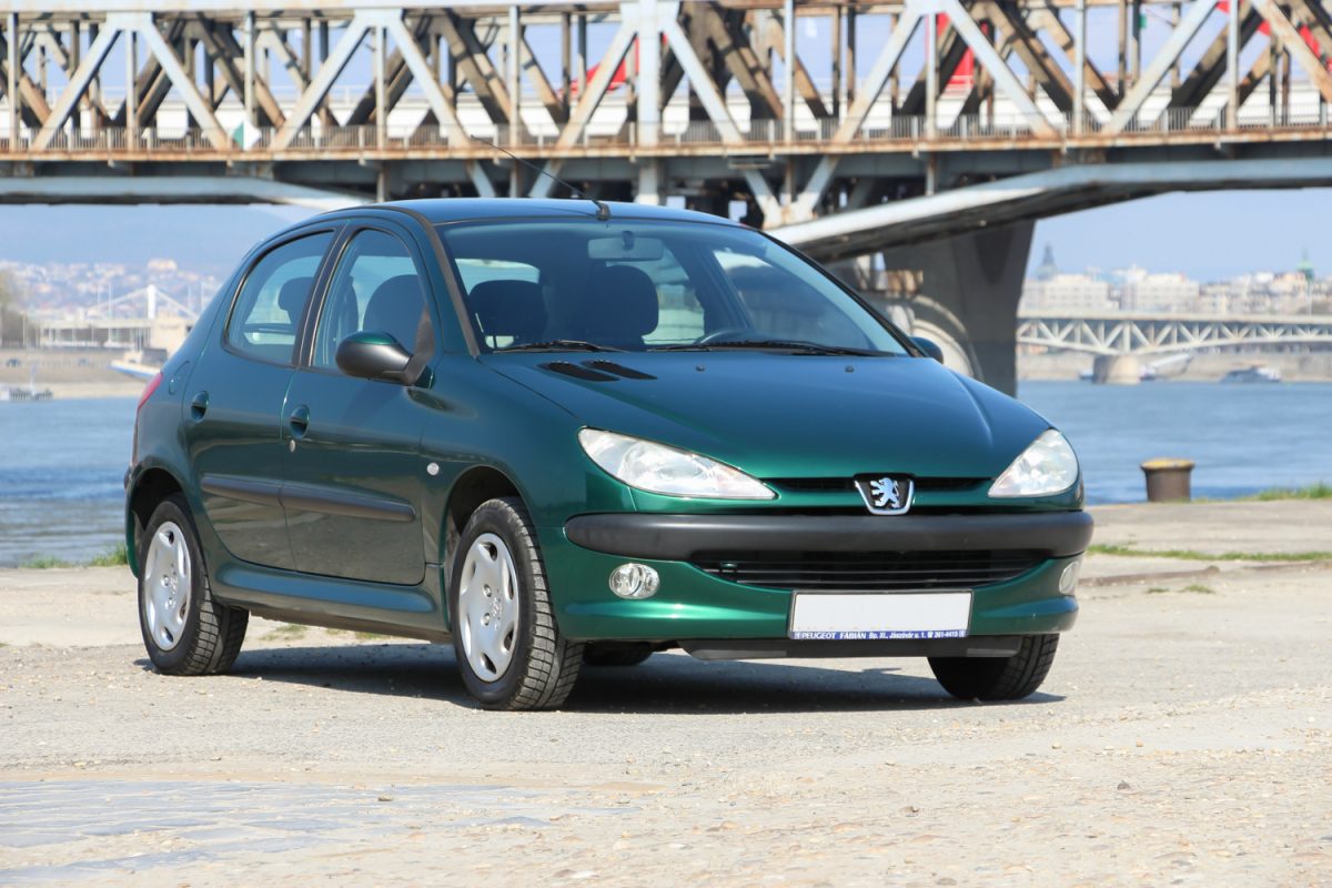 PEUGEOT