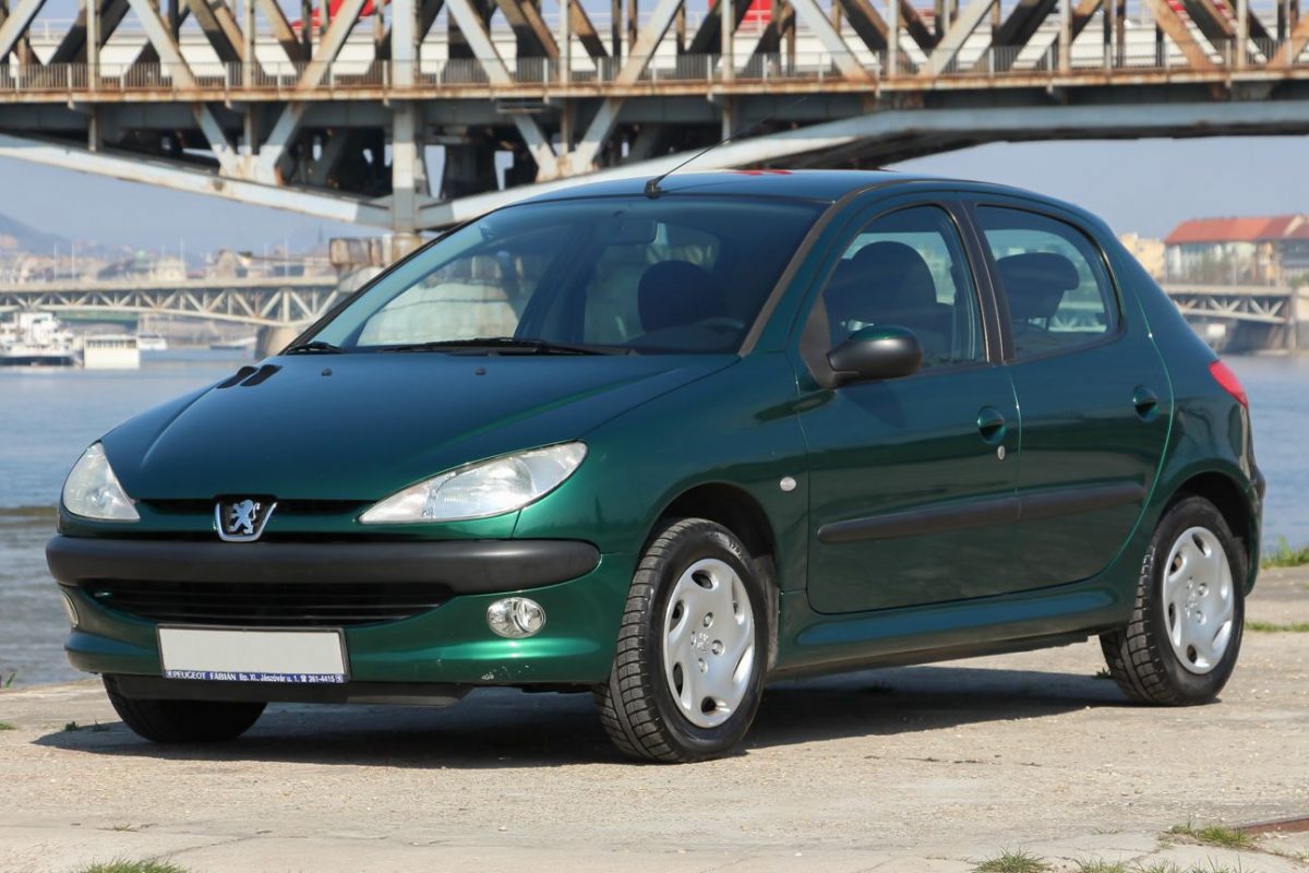 PEUGEOT