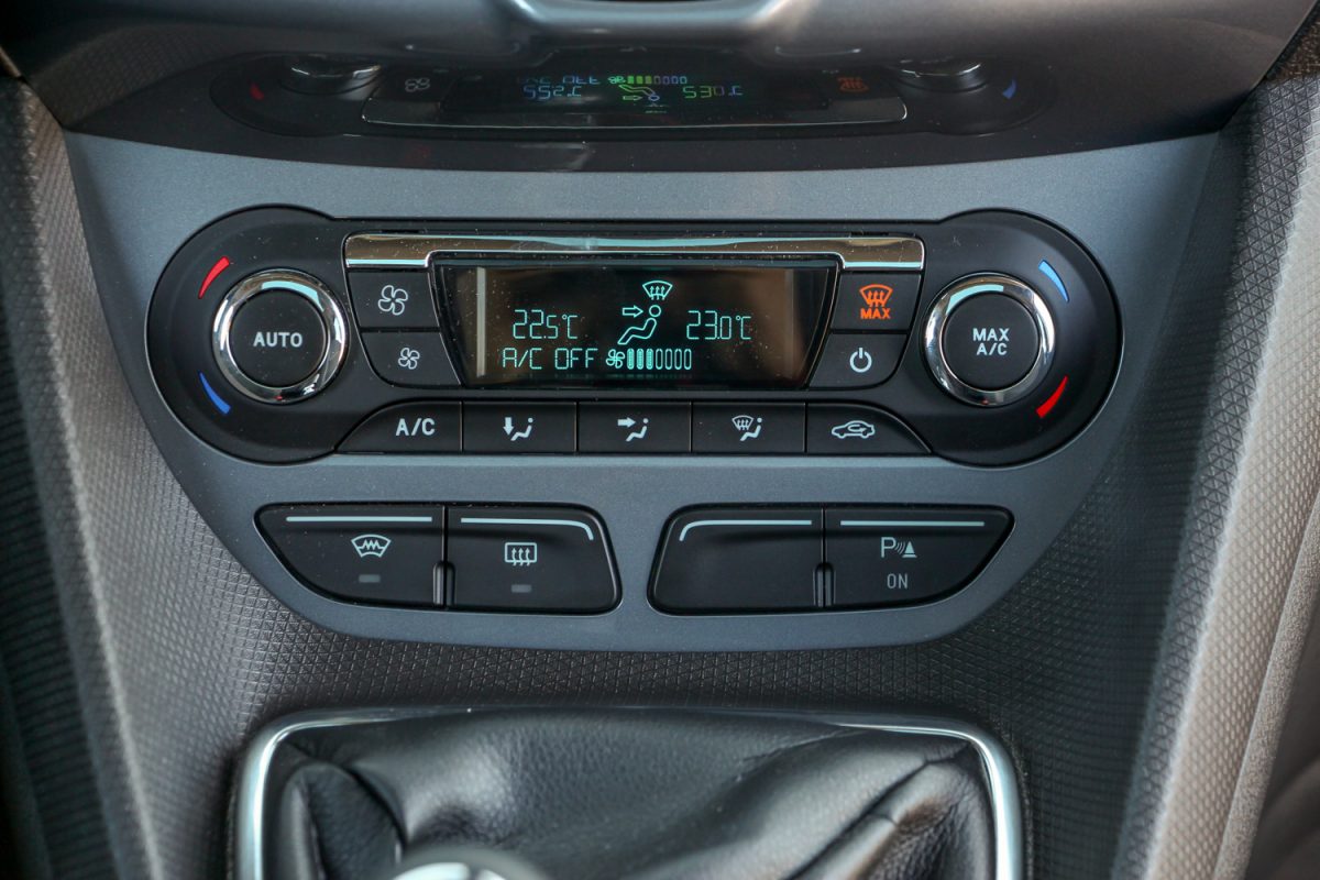 FORD CONNECT