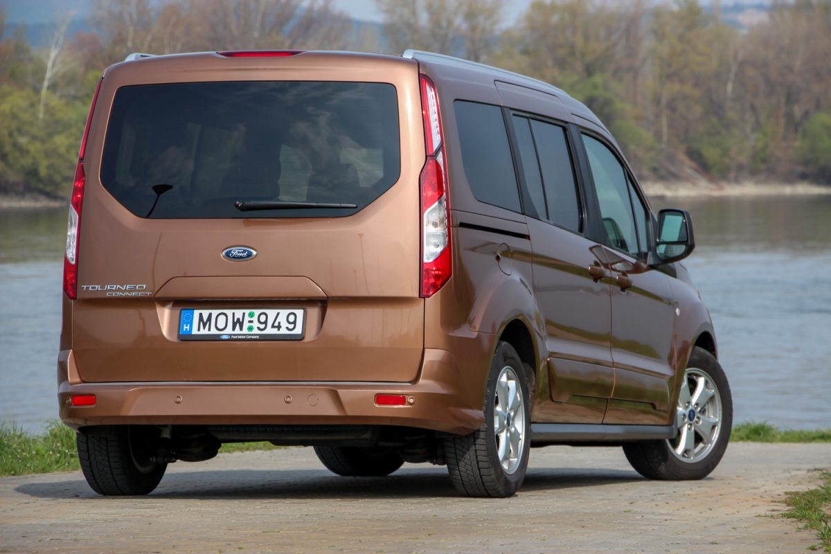 FORD CONNECT