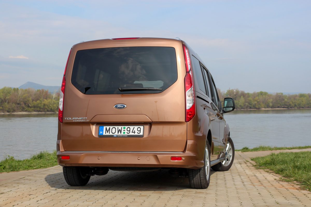 FORD CONNECT