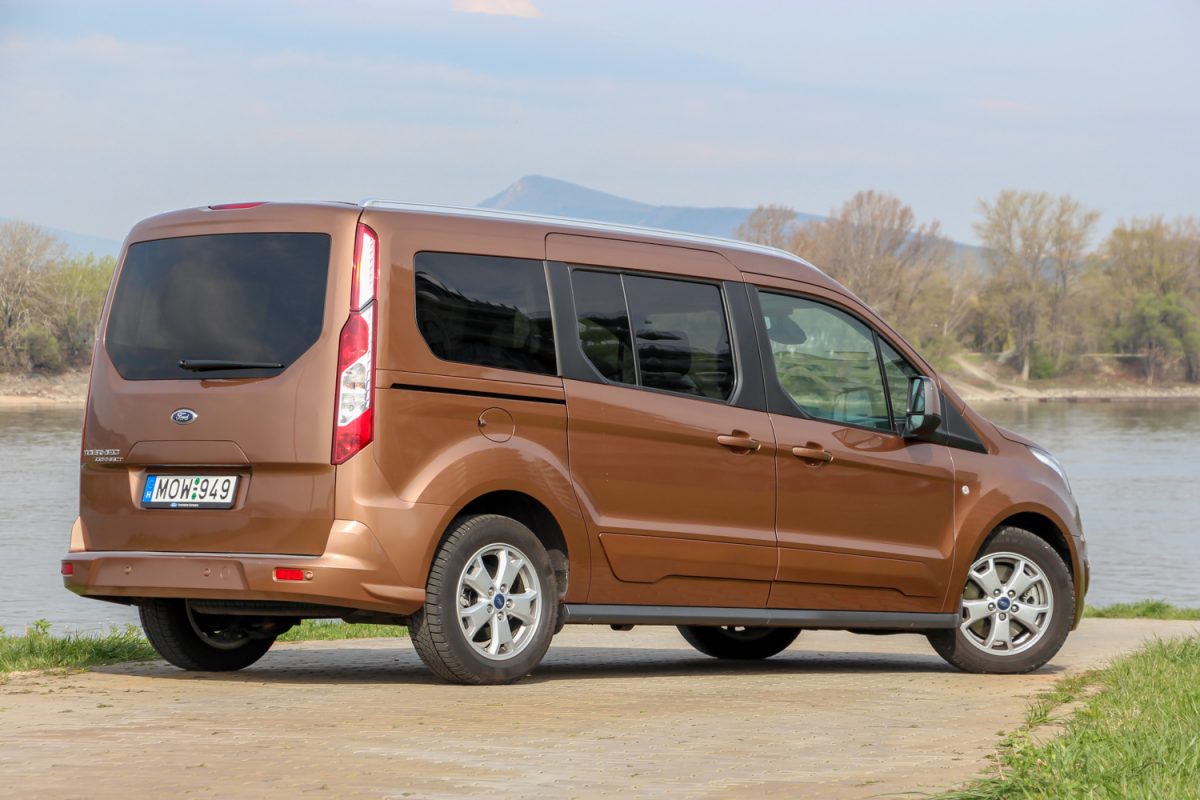 FORD CONNECT