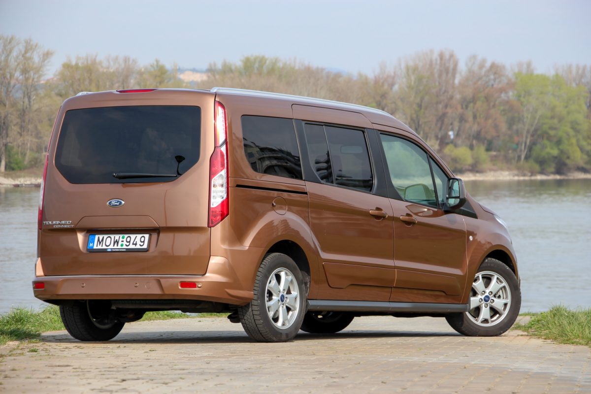 FORD CONNECT