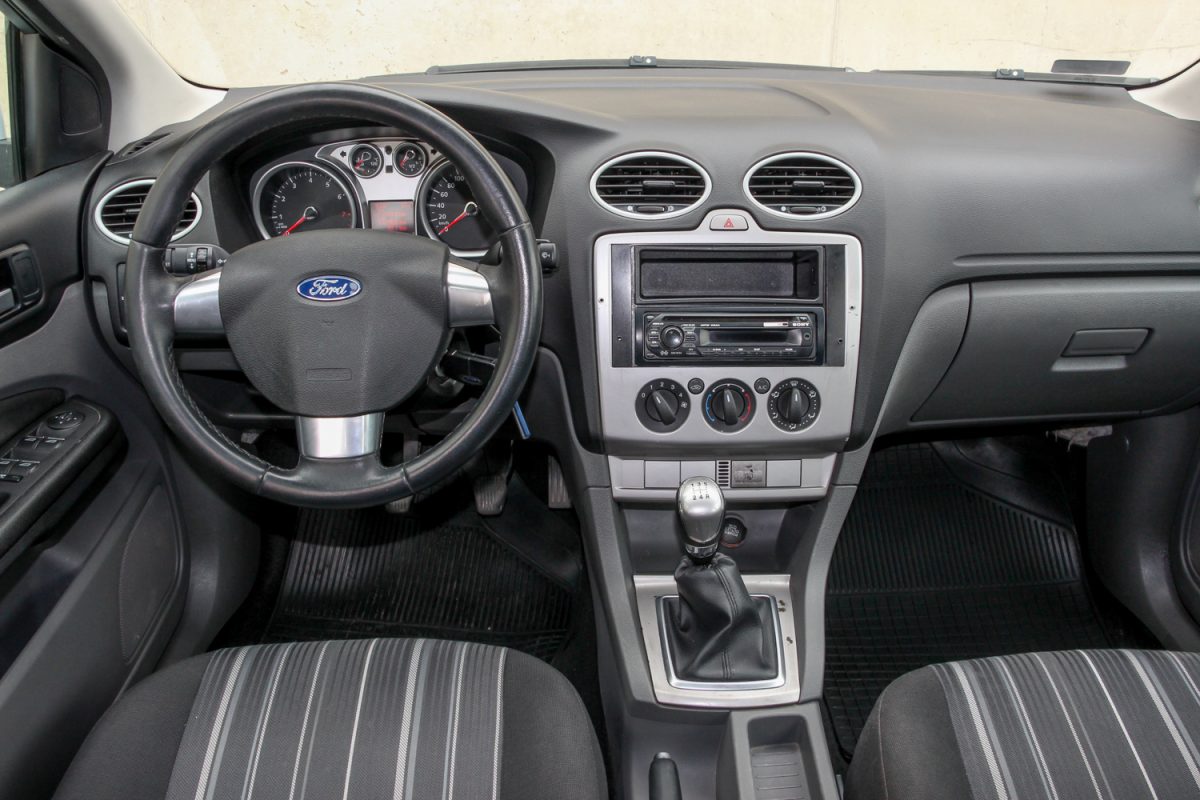 FORD FOCUS