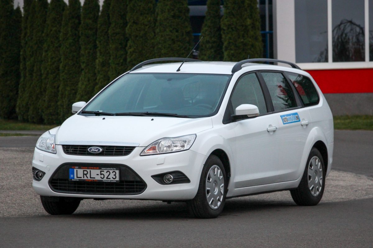 FORD FOCUS