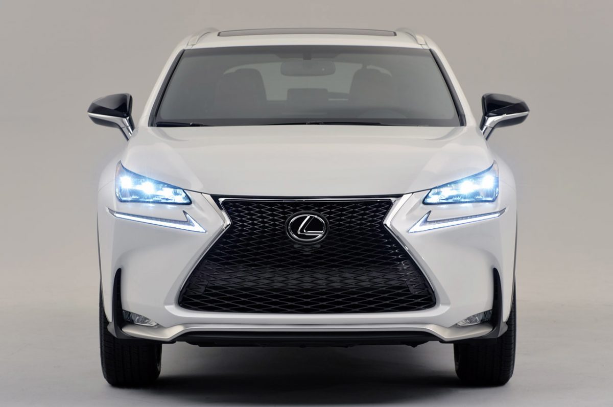 LEXUS