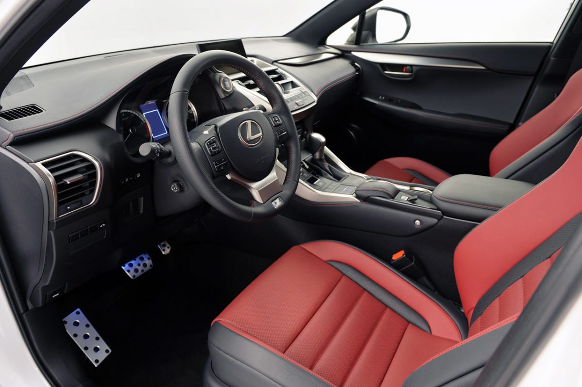 LEXUS