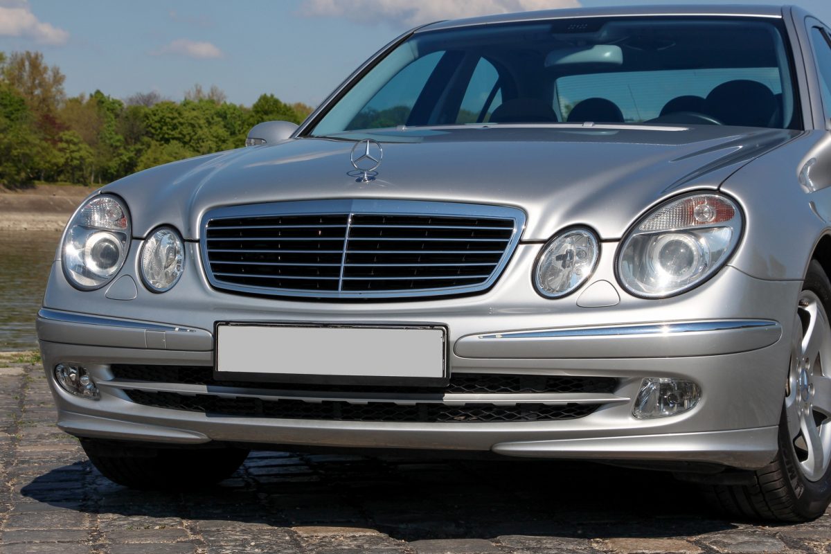 MERCEDES-BENZ E 270