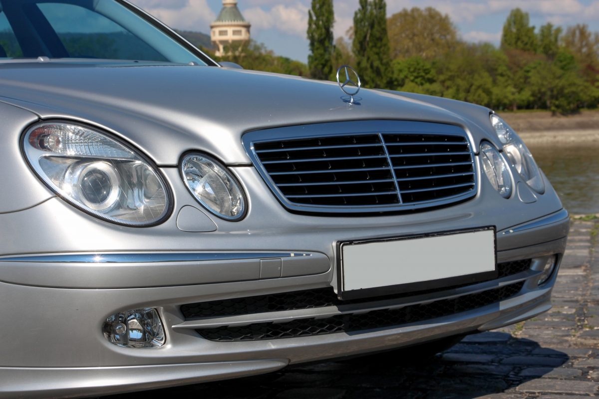 MERCEDES-BENZ E 270