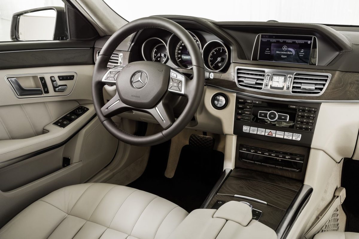 MERCEDES-BENZ