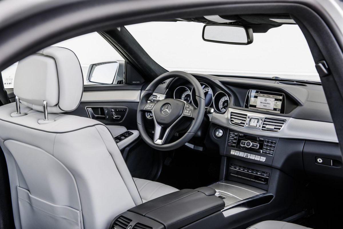 MERCEDES-BENZ