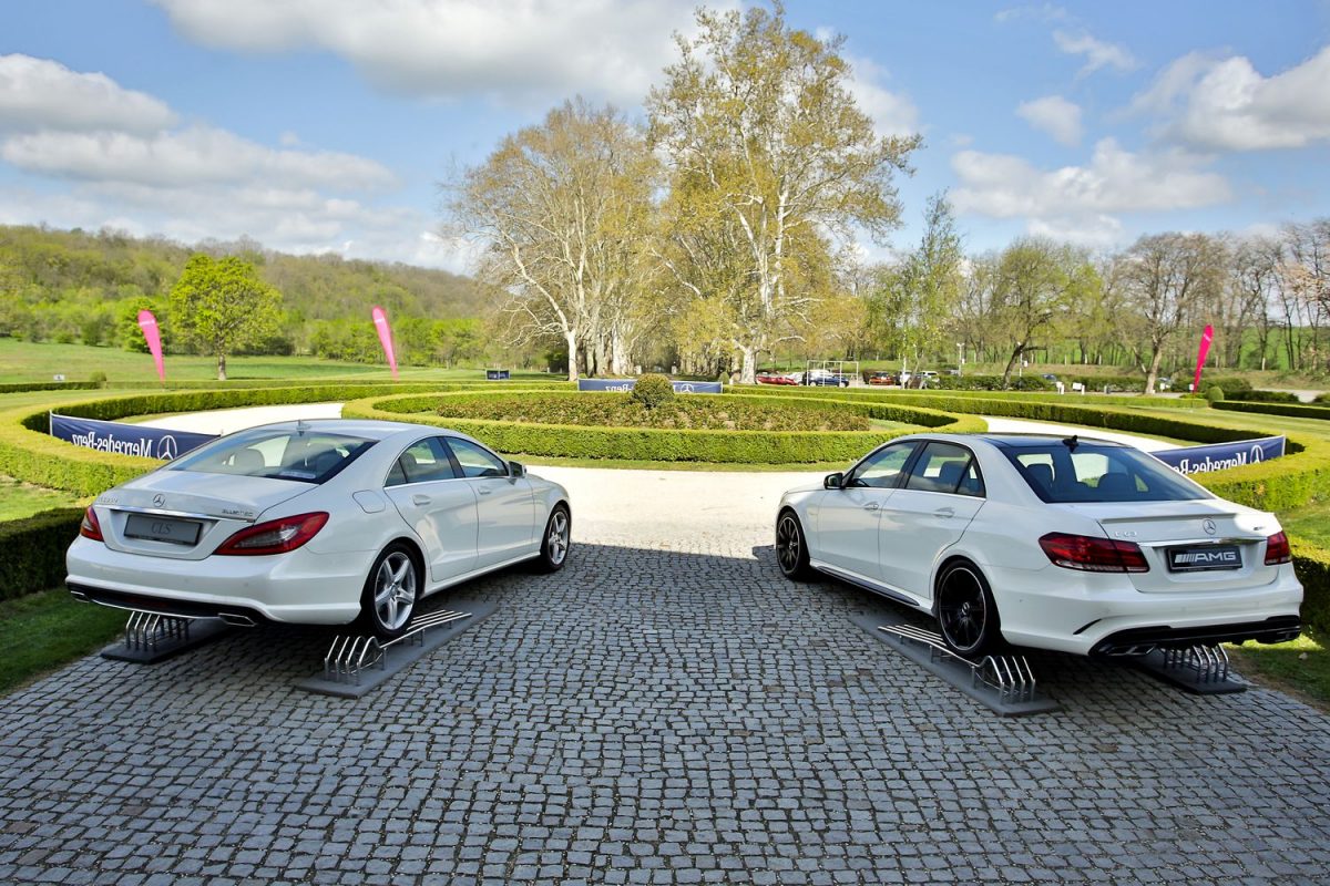 MERCEDES-BENZ