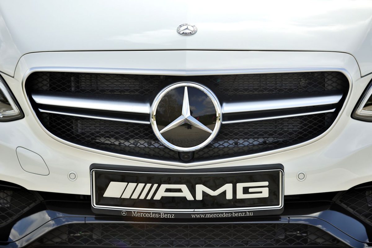MERCEDES-BENZ