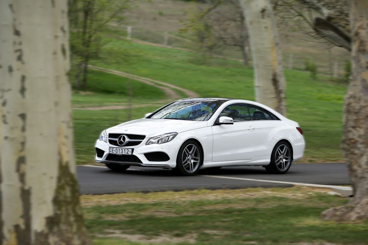 MERCEDES-BENZ