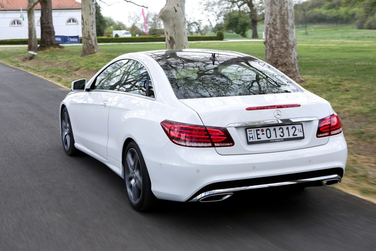MERCEDES-BENZ