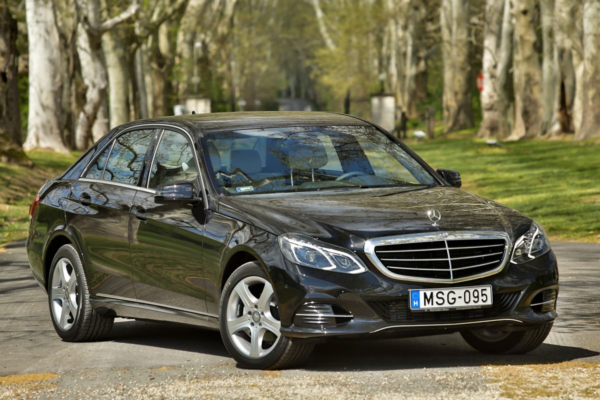 MERCEDES-BENZ