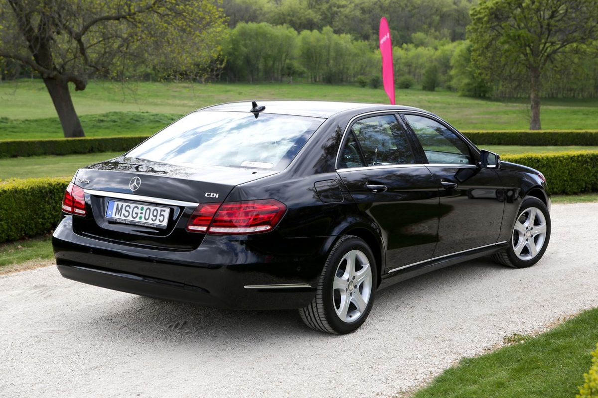 MERCEDES-BENZ
