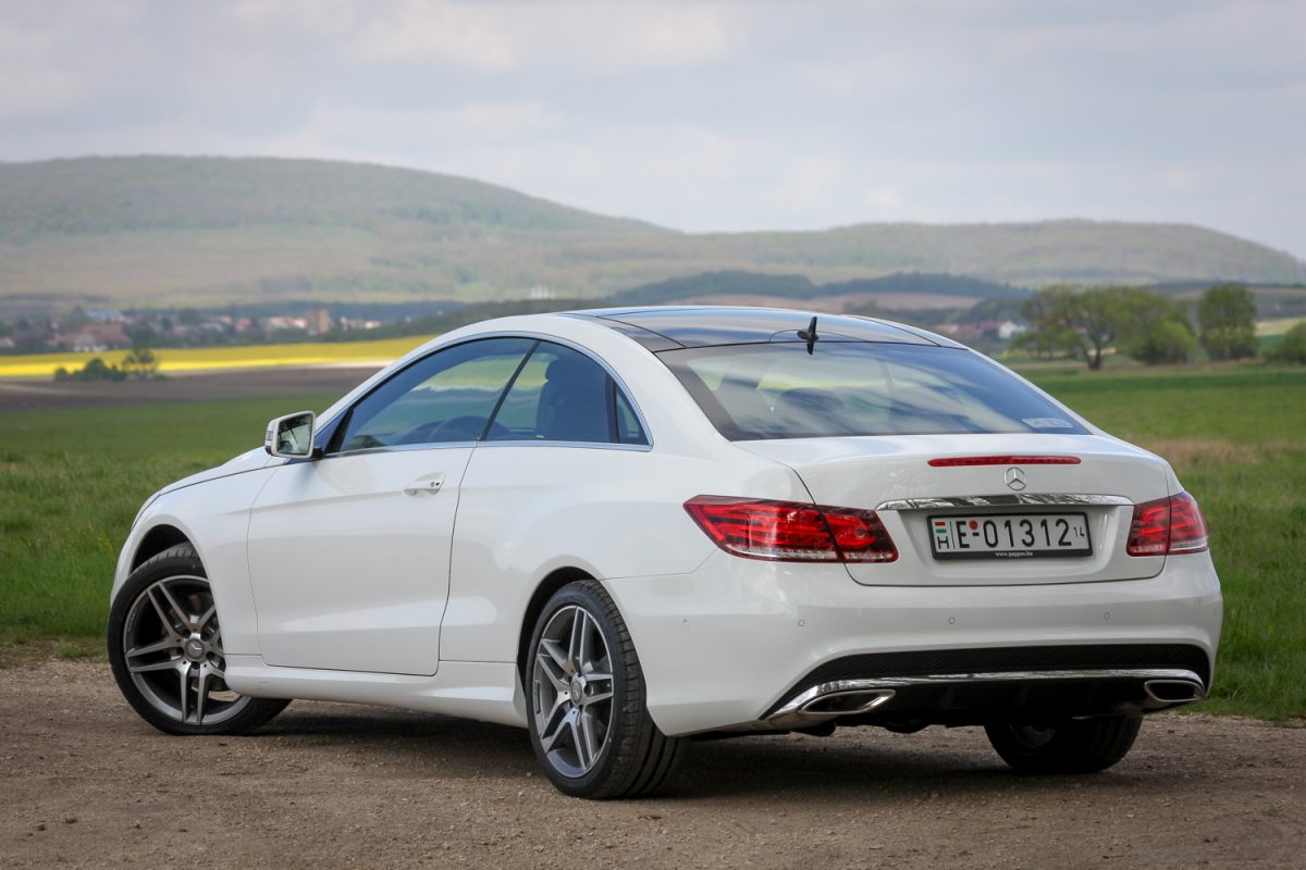 MERCEDES-BENZ