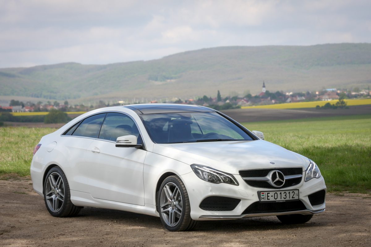 MERCEDES-BENZ