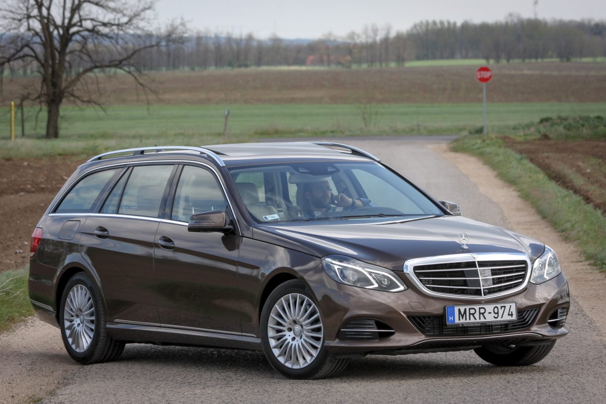 MERCEDES-BENZ