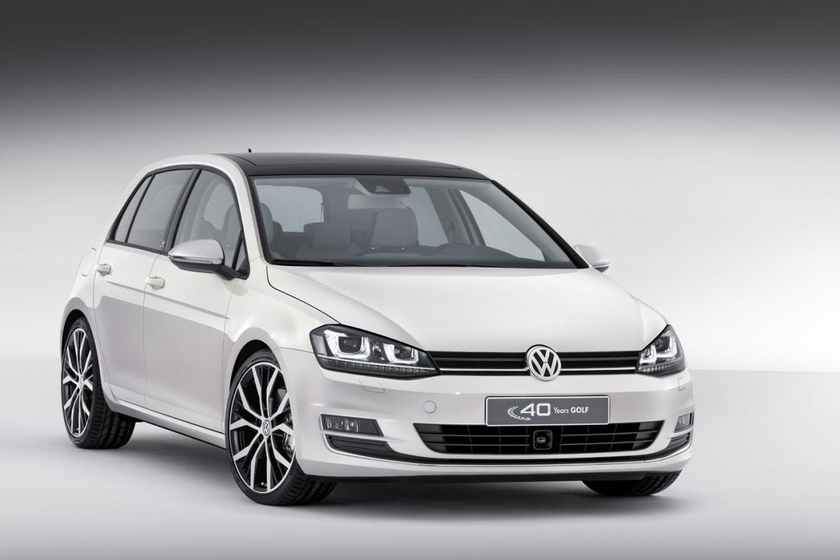 VOLKSWAGEN GOLF