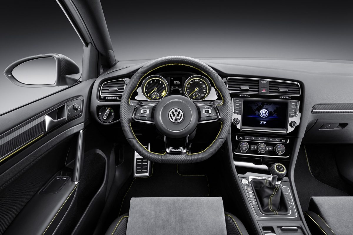 VOLKSWAGEN GOLF
