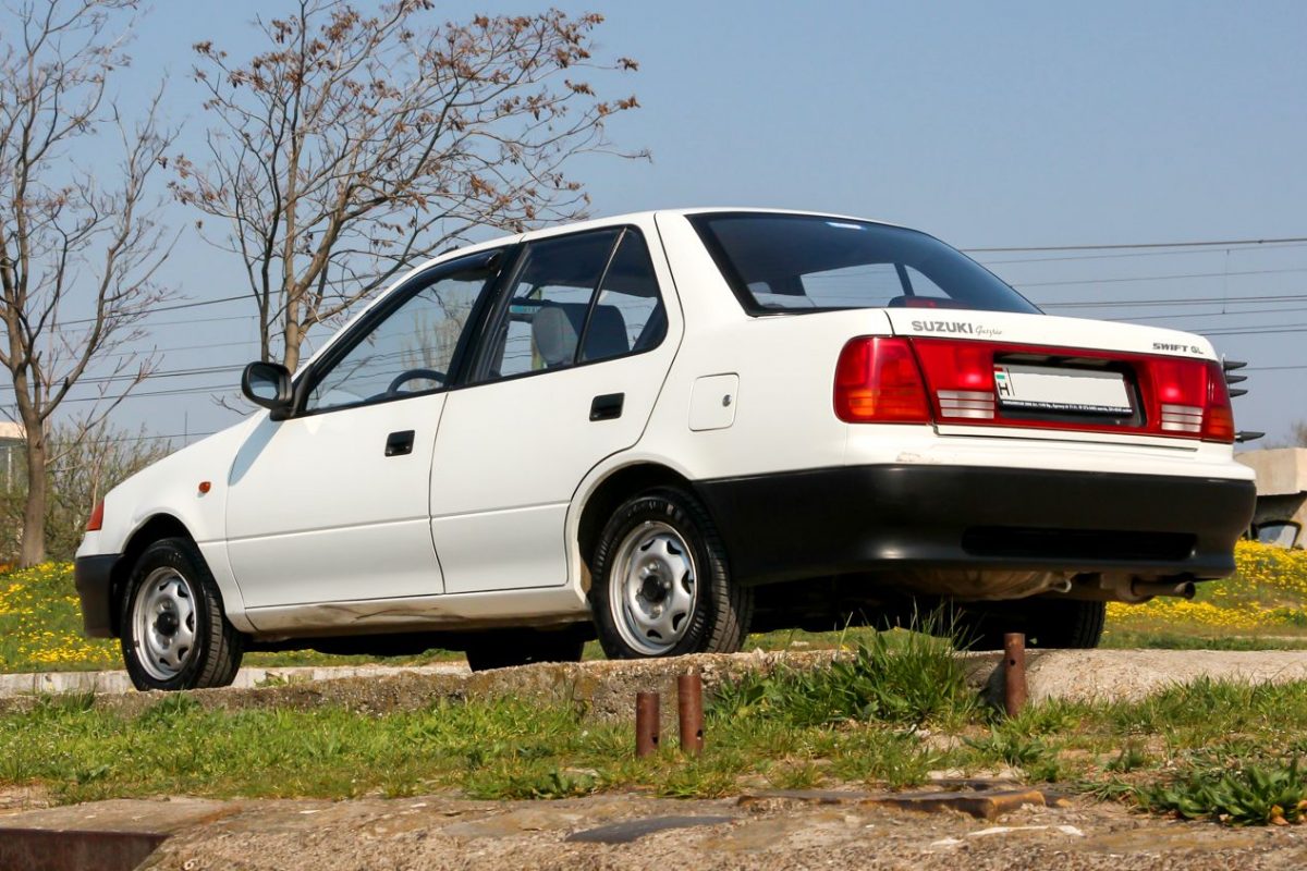 SUZUKI SWIFT