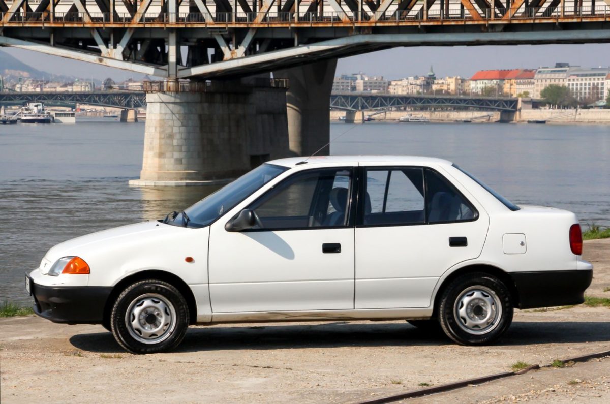 SUZUKI SWIFT