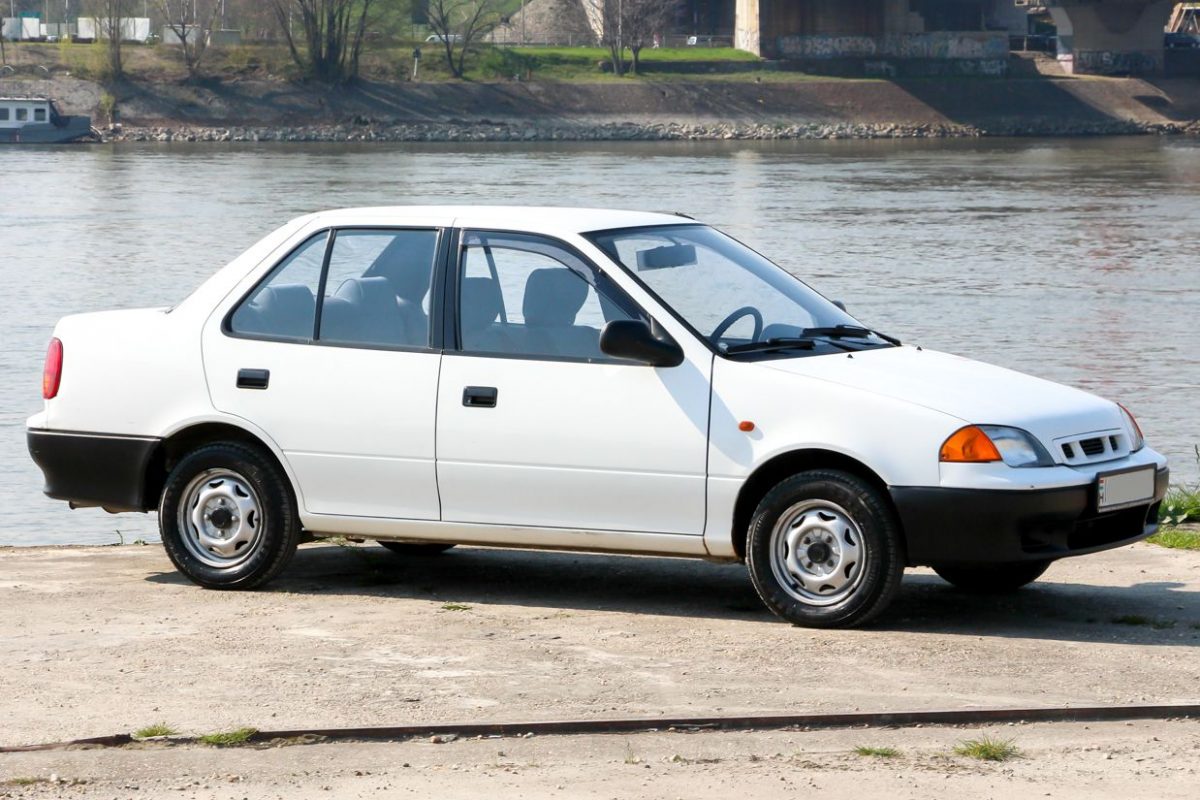 SUZUKI SWIFT