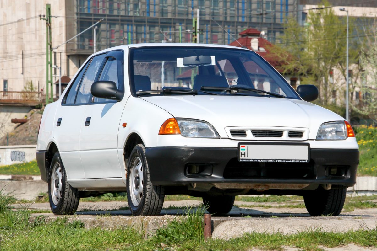 SUZUKI SWIFT