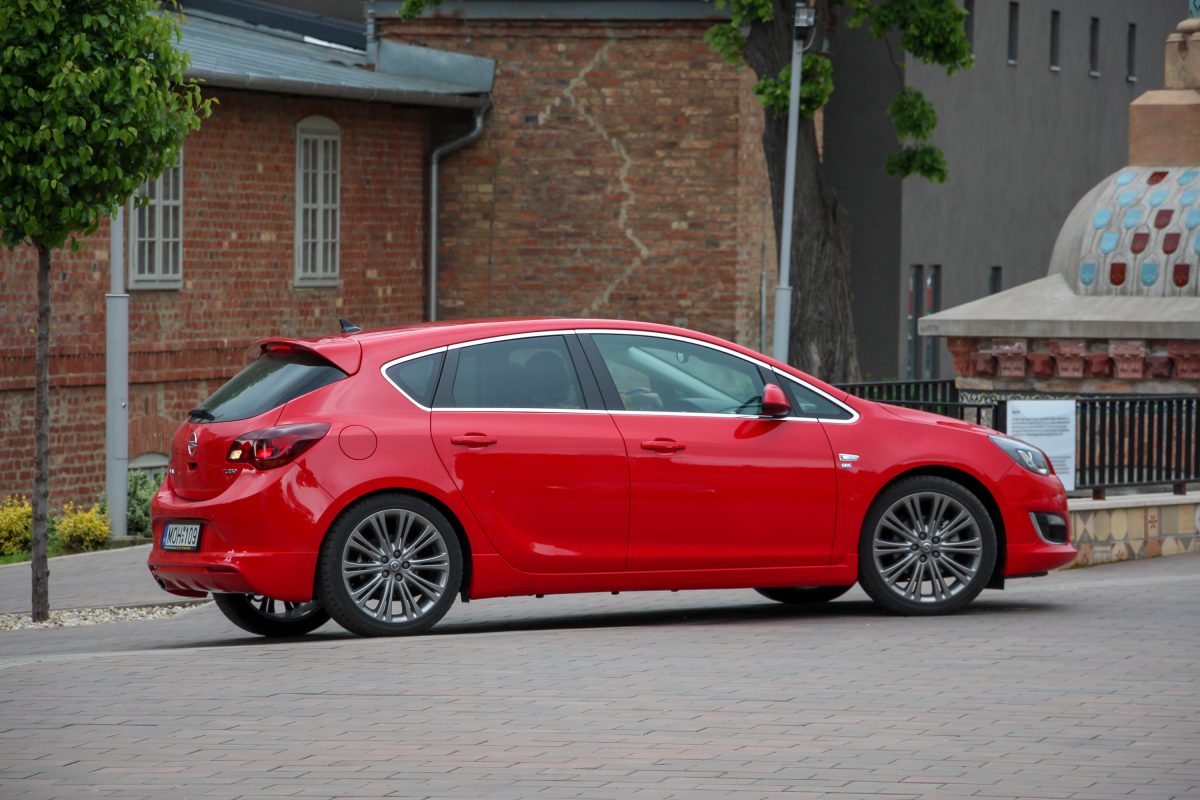 OPEL ASTRA
