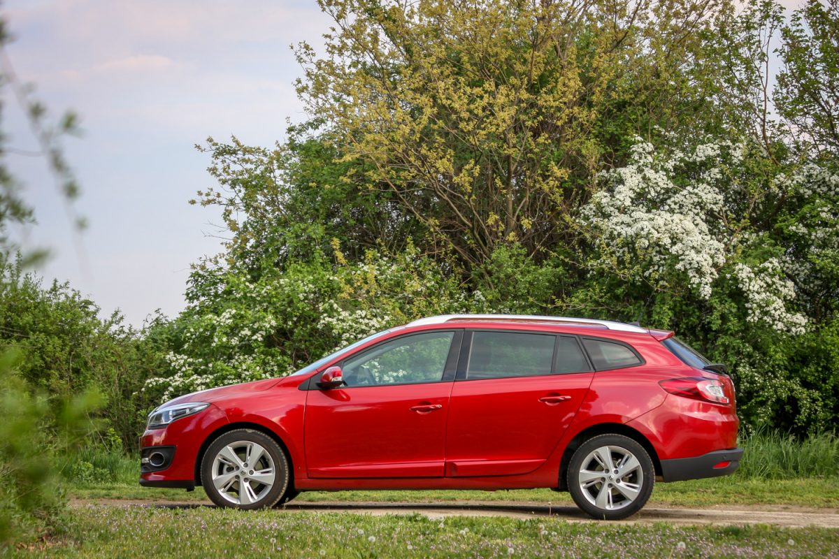 RENAULT MEGANE