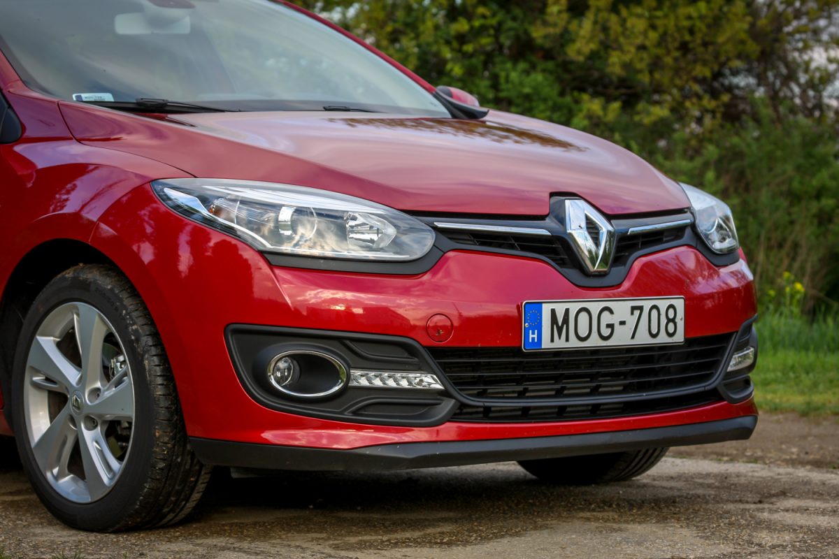 RENAULT MEGANE