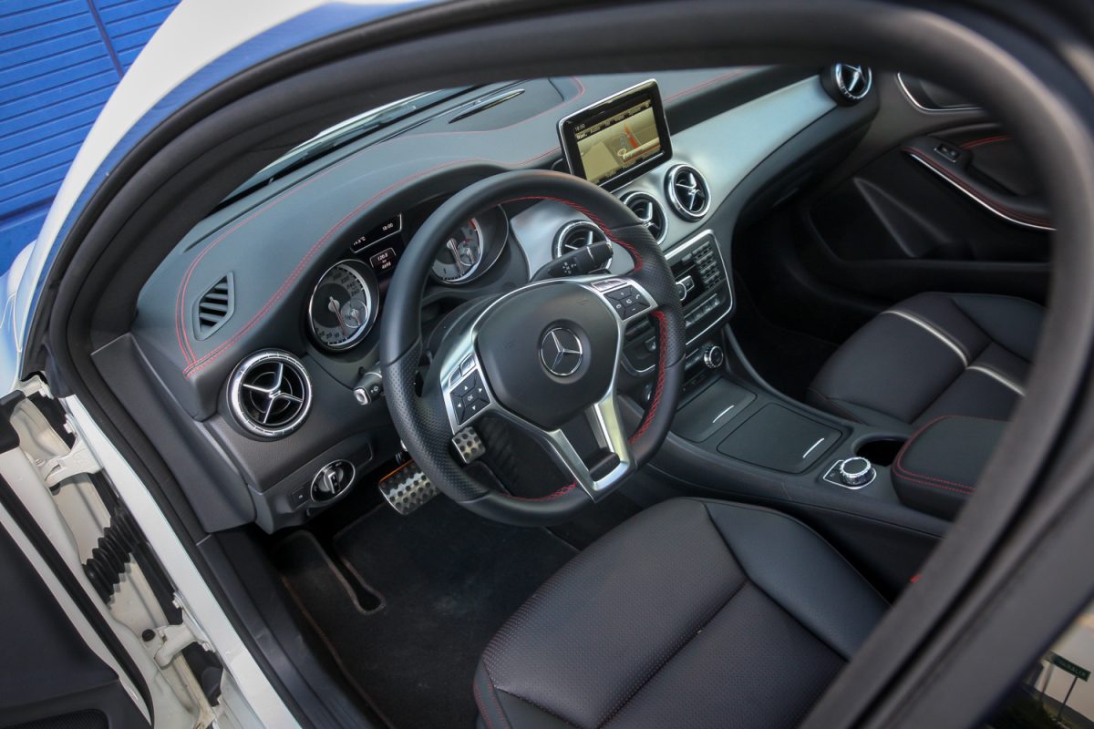 MERCEDES-BENZ CLA 250