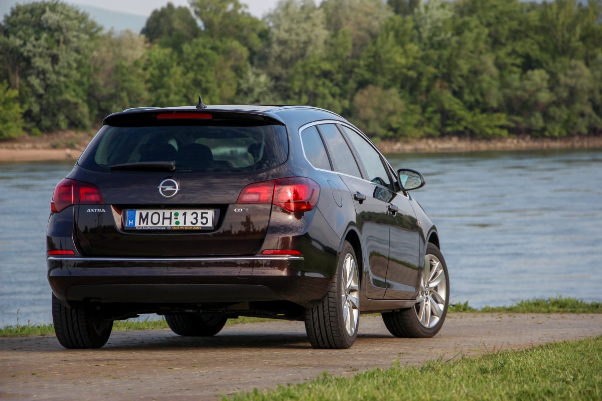OPEL ASTRA J
