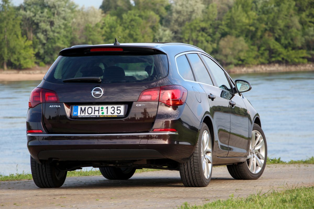 OPEL ASTRA J