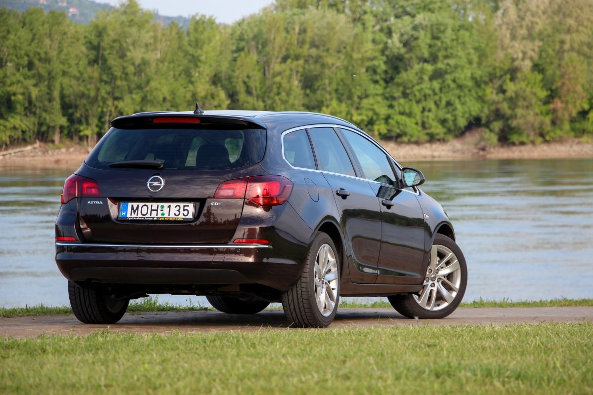 OPEL ASTRA J