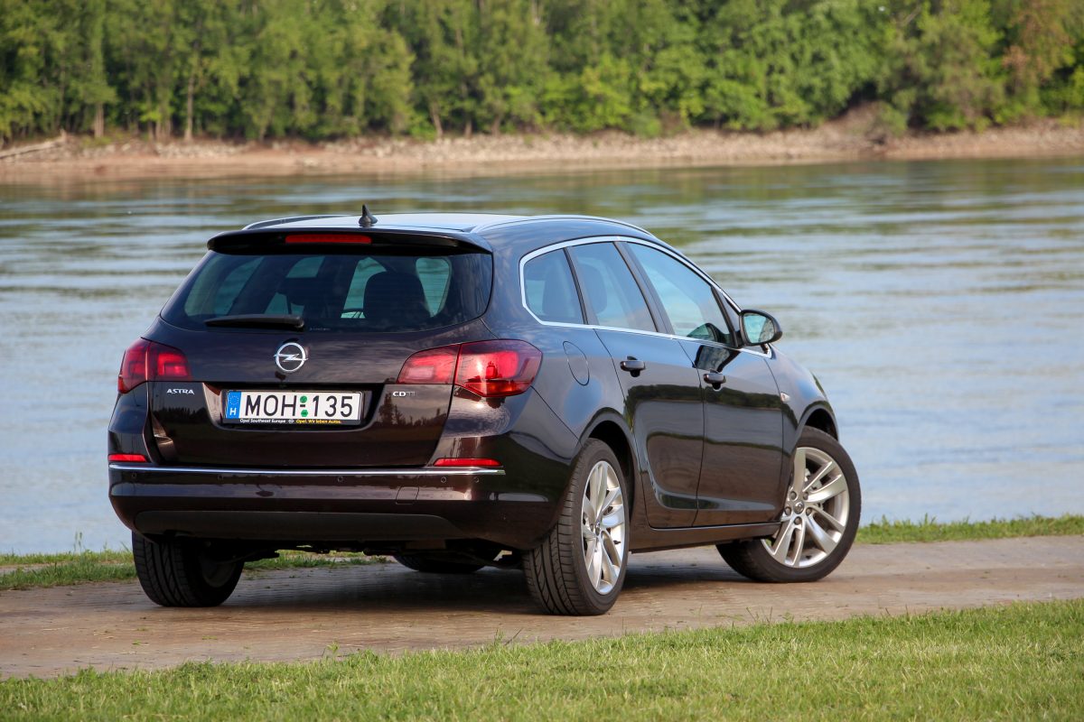 OPEL ASTRA J
